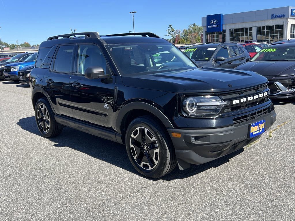 2023 Ford Bronco Sport Outer Banks's photo