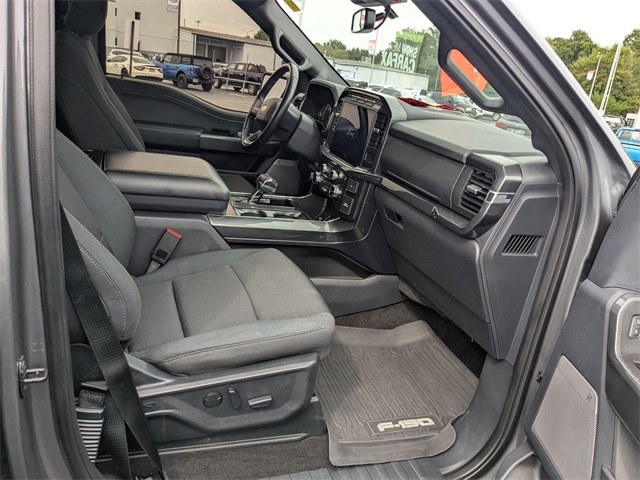 2022 Ford F-150 XLT photo 22