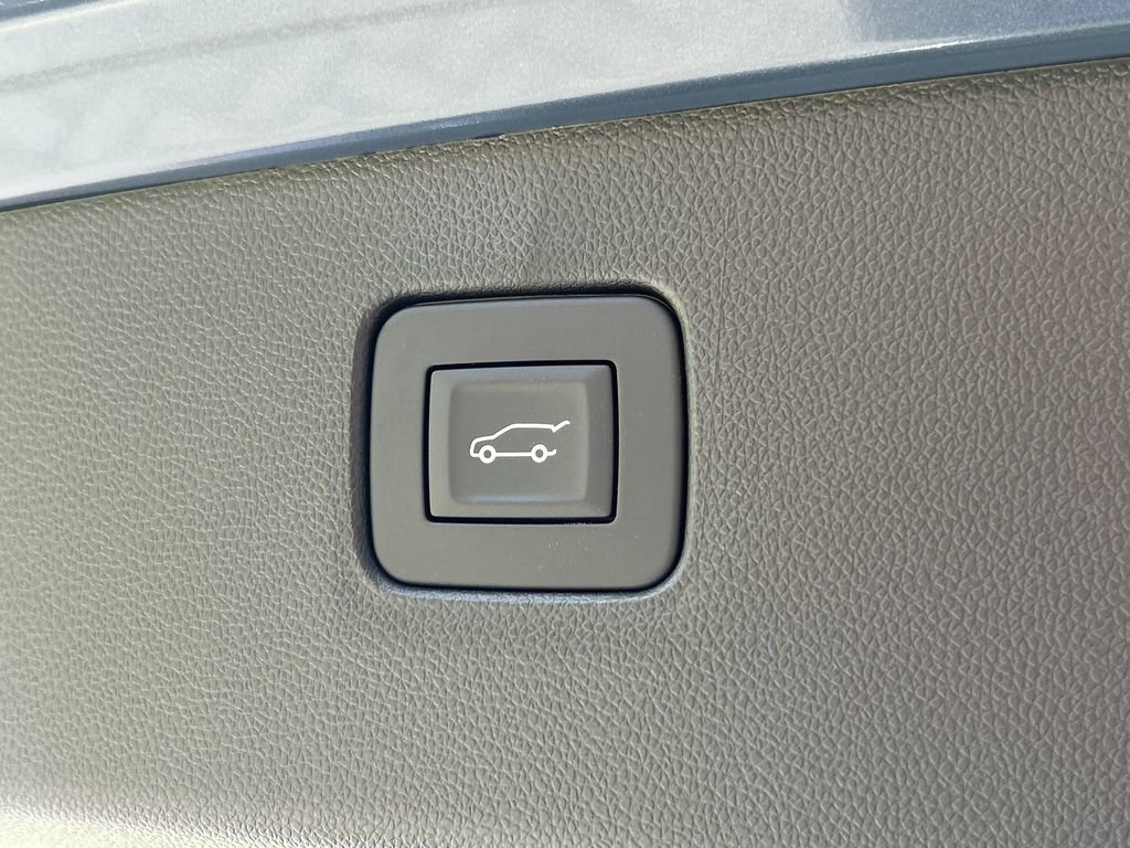 2025 Buick Envista ST photo 12