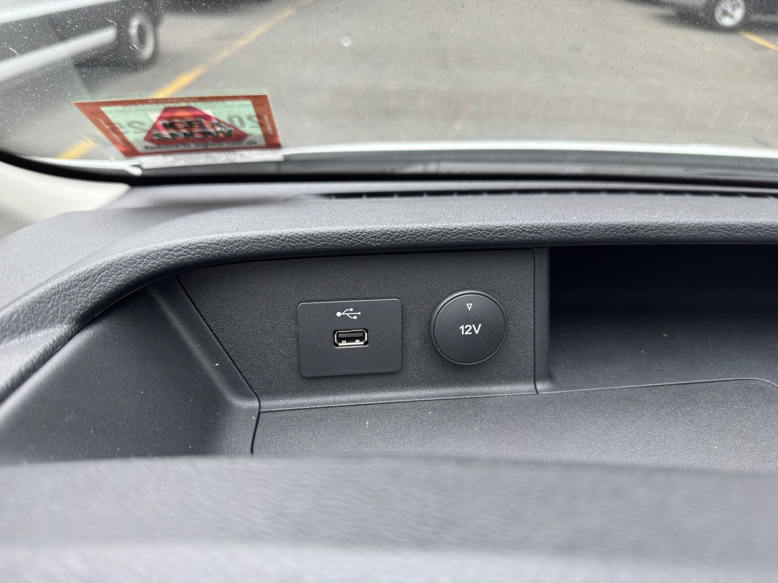 2020 Ford Transit photo 25