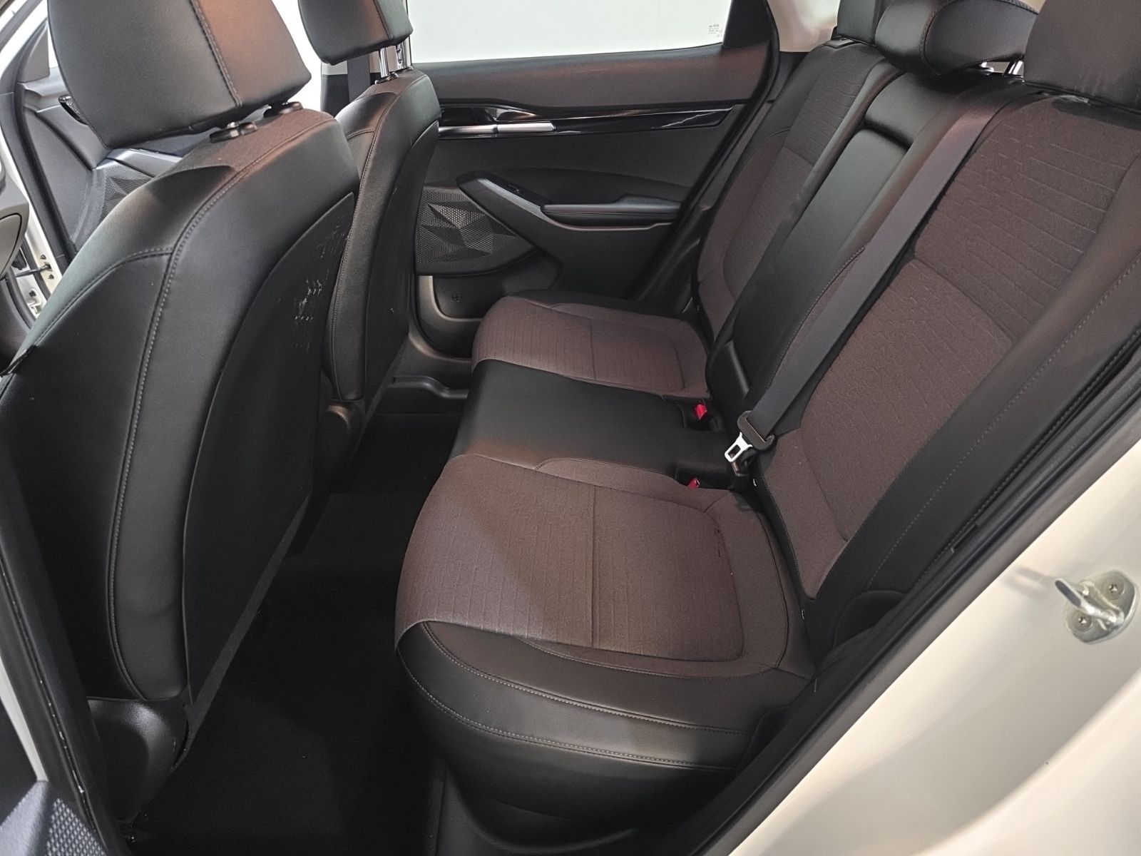 2021 Kia Seltos S photo 23