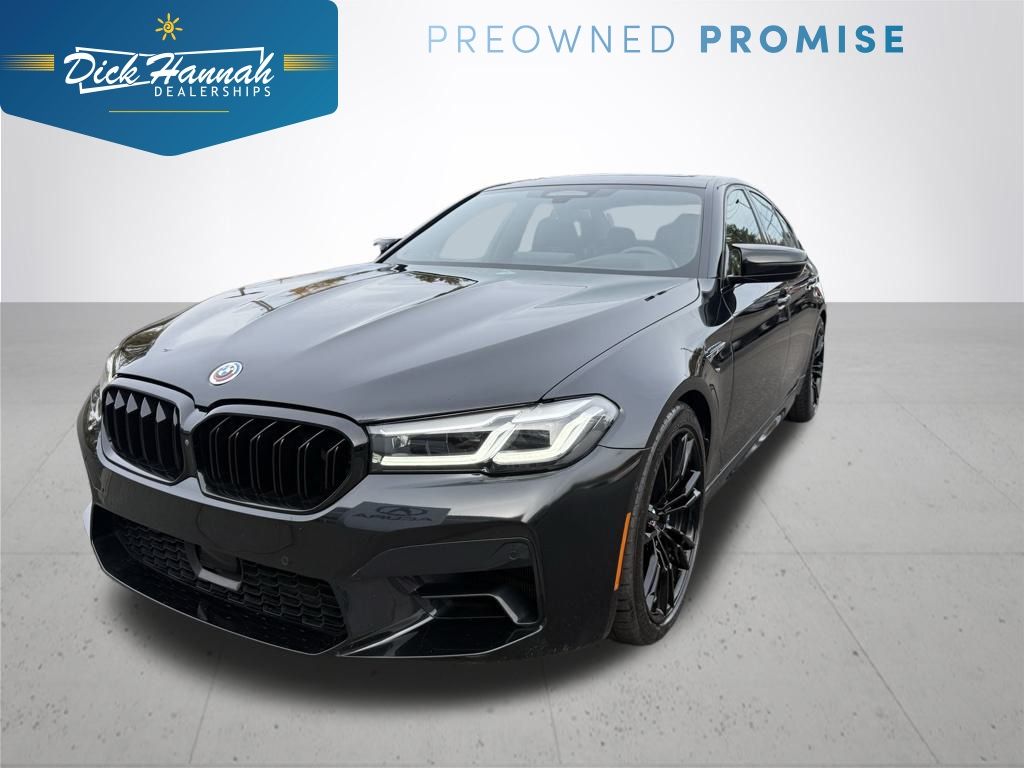 2022 BMW M5 Base's photo