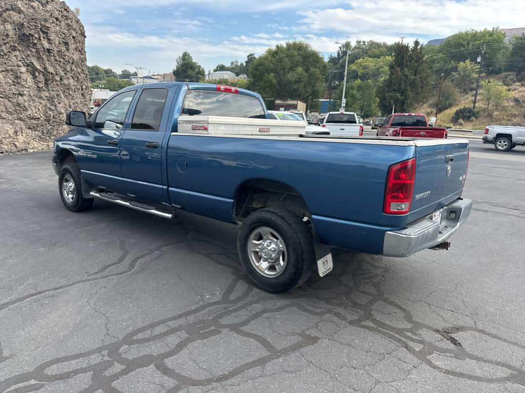 2005 Dodge Ram 3500 SLT photo 2