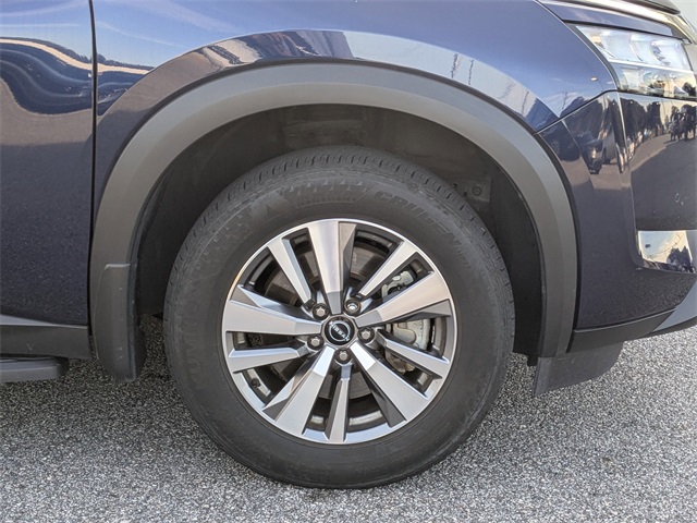 2022 Nissan Pathfinder SL photo 11