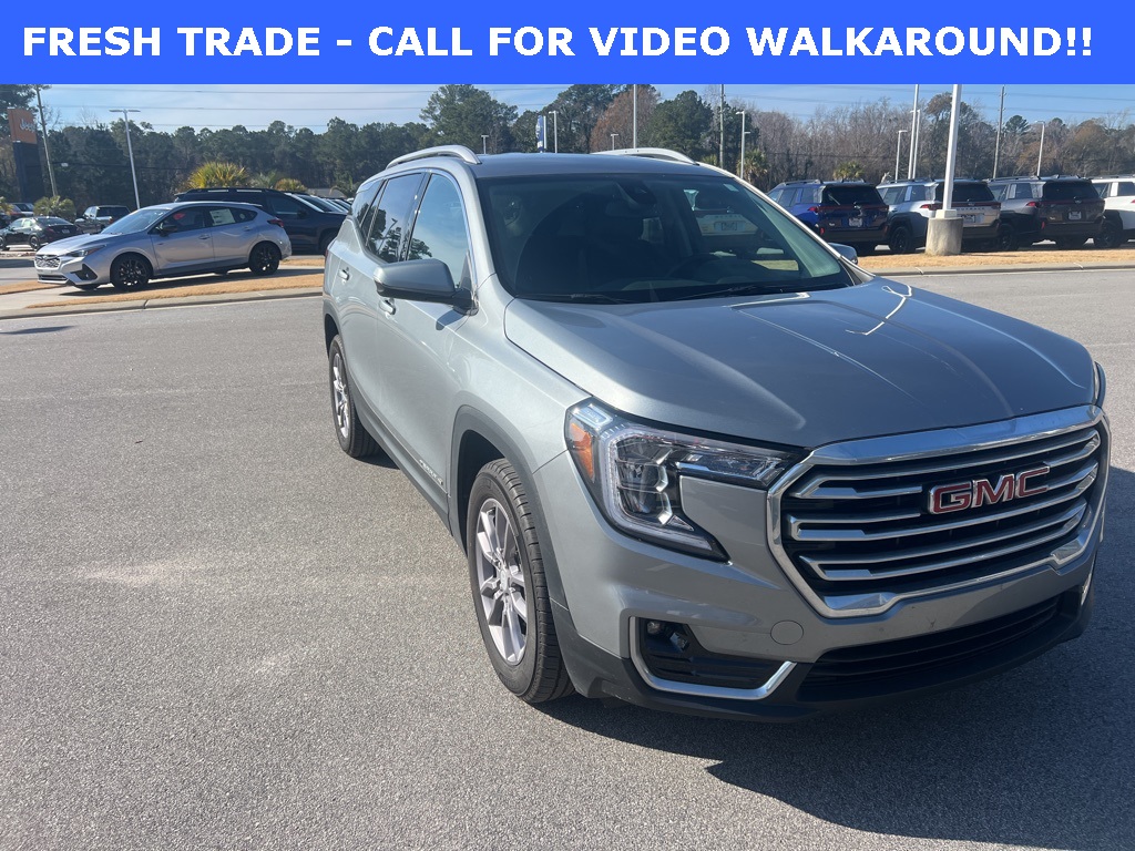 2024 GMC Terrain SLT's photo