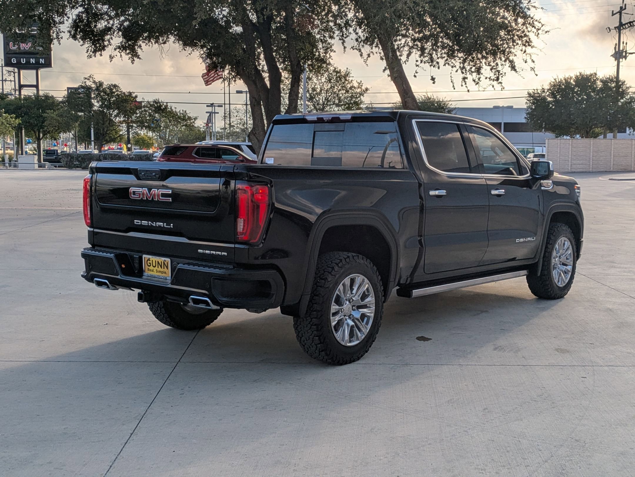 2023 Gmc Sierra 1500 Denali photo 3