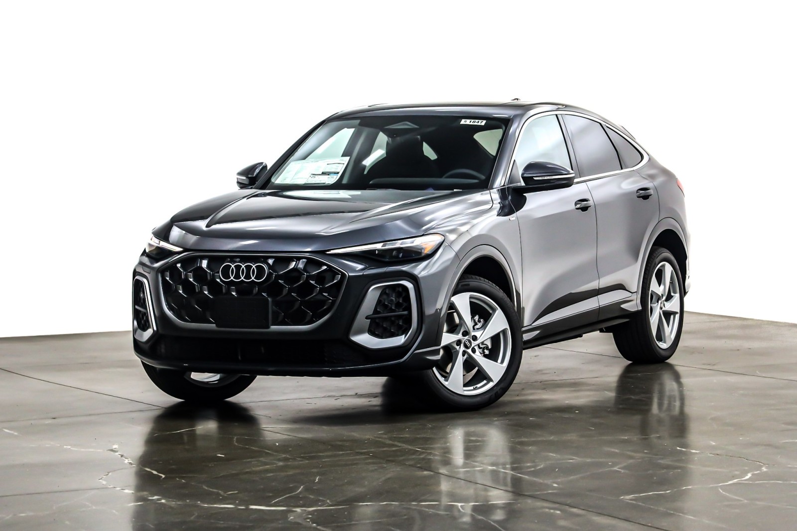 2025 Audi New Q5 Sportback Premium Plus's photo