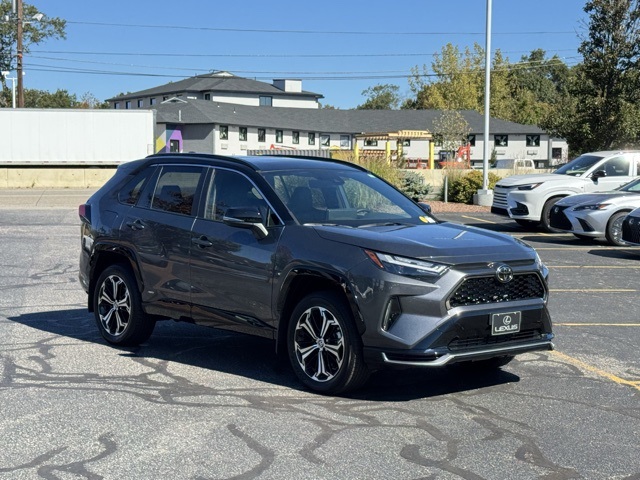 2025 Toyota RAV4 Hybrid XSE photo 7
