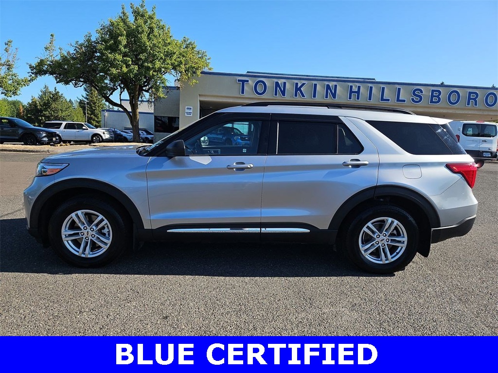 2023 Ford Explorer XLT photo 2