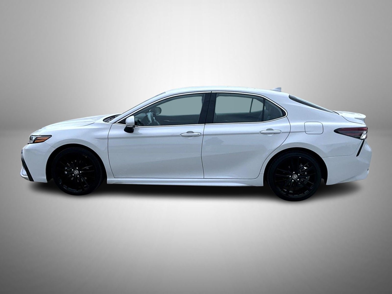 2023 Toyota Camry XSE photo 8