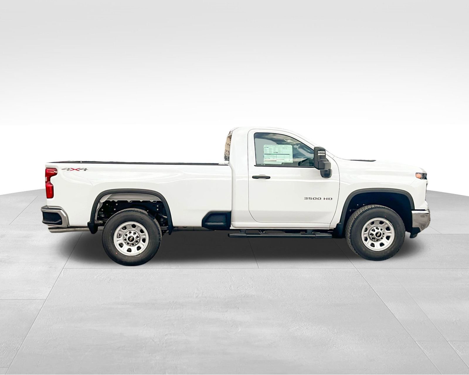 2025 Chevrolet Silverado 3500HD photo 4