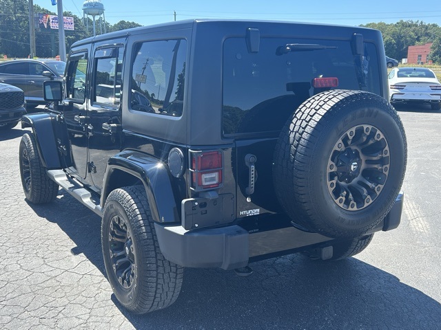 2017 Jeep Wrangler Unlimited Sahara photo 3