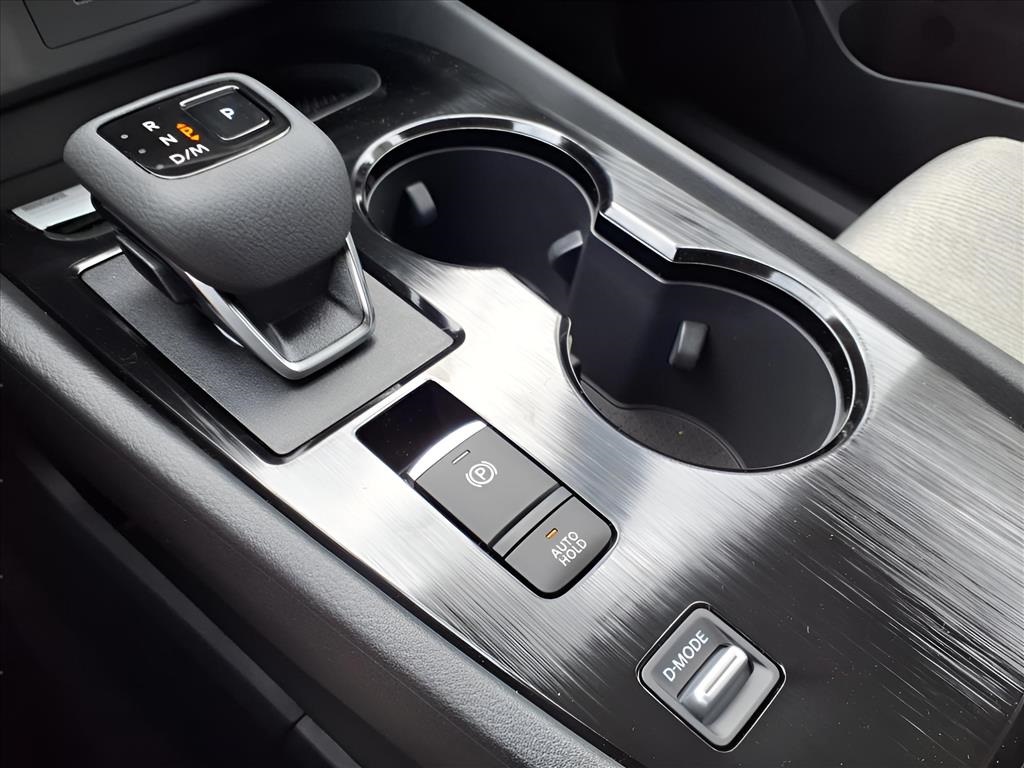 2025 Nissan Rogue SV photo 19