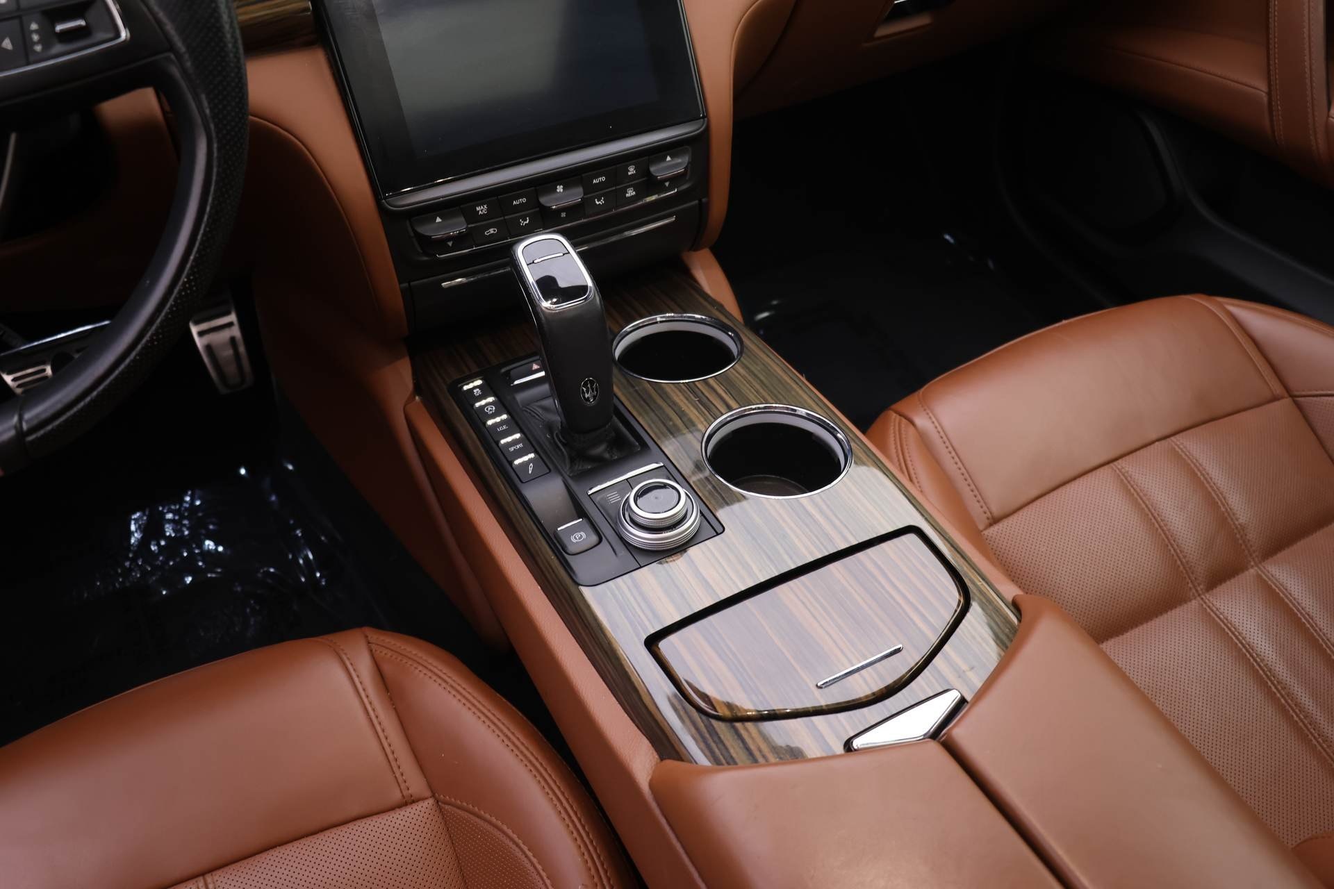 2020 Maserati Quattroporte Q4 GranSport photo 17