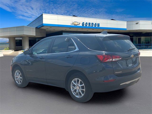 2022 Chevrolet Equinox LT photo 2
