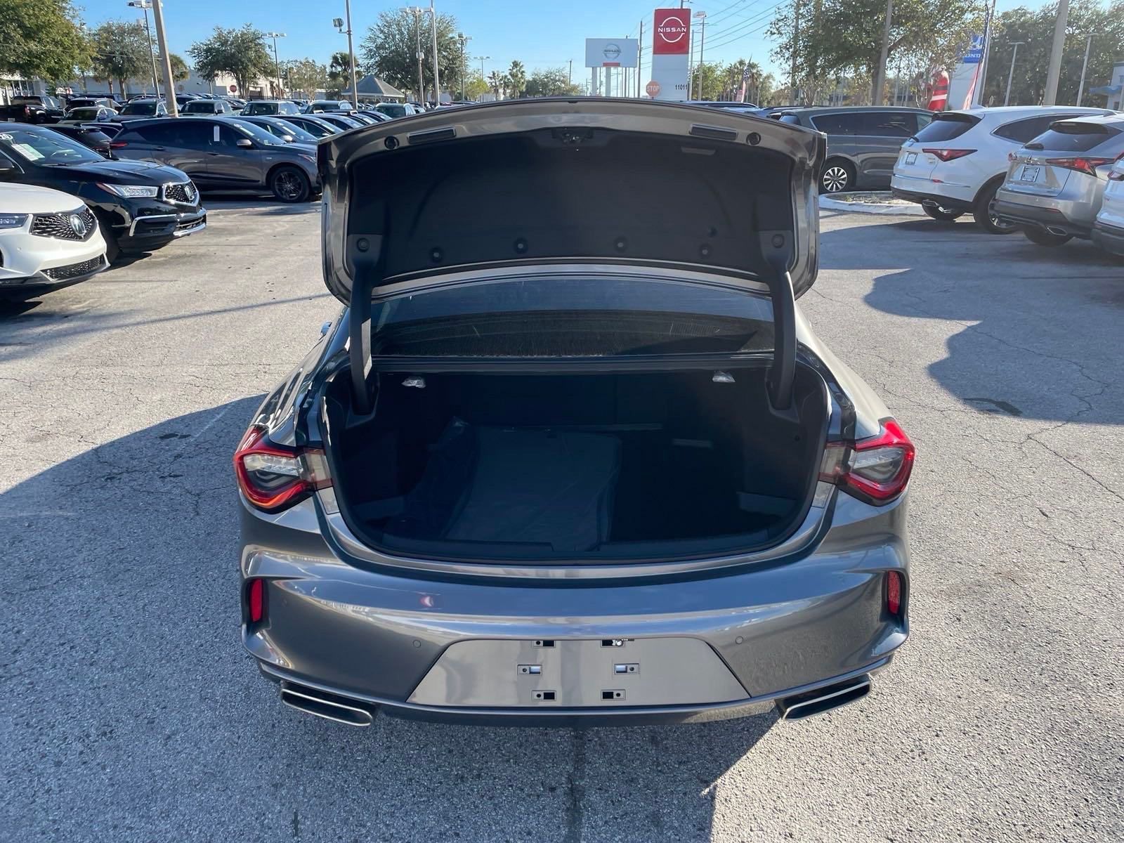2025 Acura TLX Technology photo 16