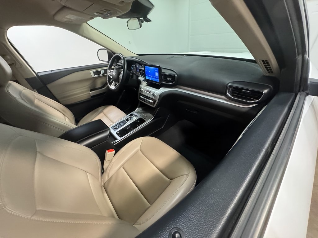 2023 Ford Explorer XLT photo 55