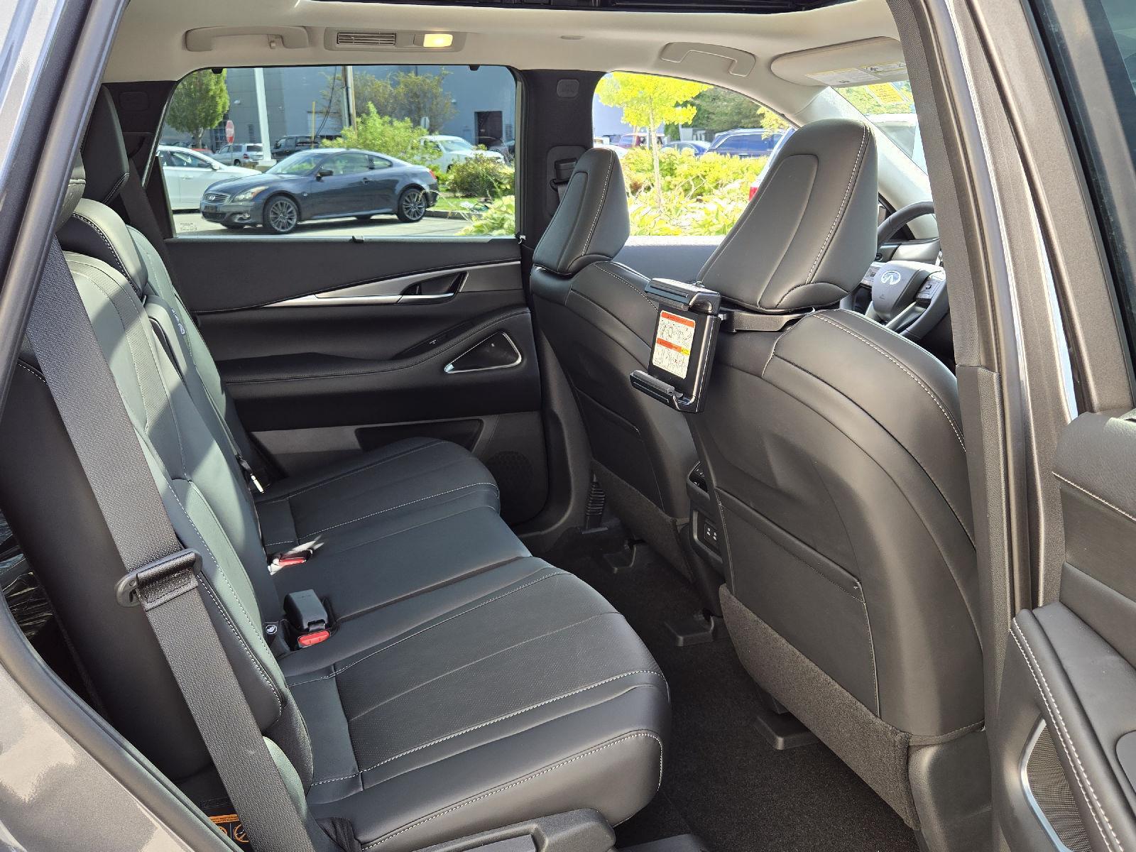 2026 Infiniti QX60 Luxe AWD photo 18