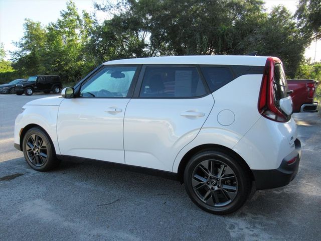 2021 Kia Soul EX photo 2