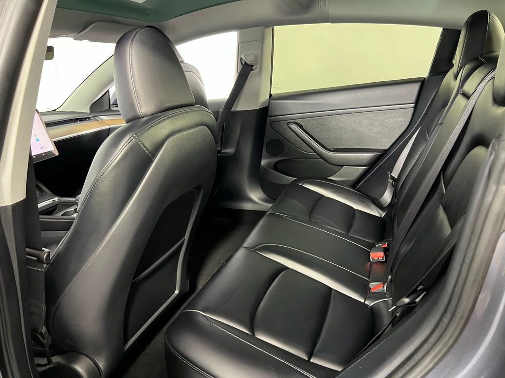 2023 Tesla Model 3 photo 18