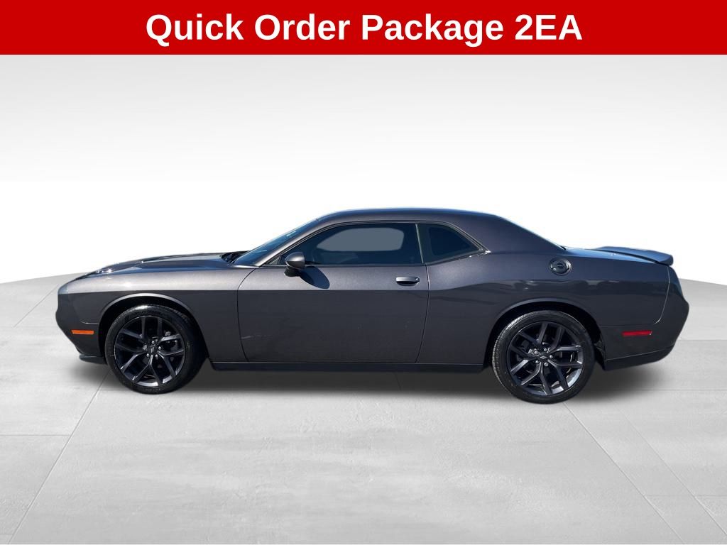 2021 Dodge Challenger SXT photo 2