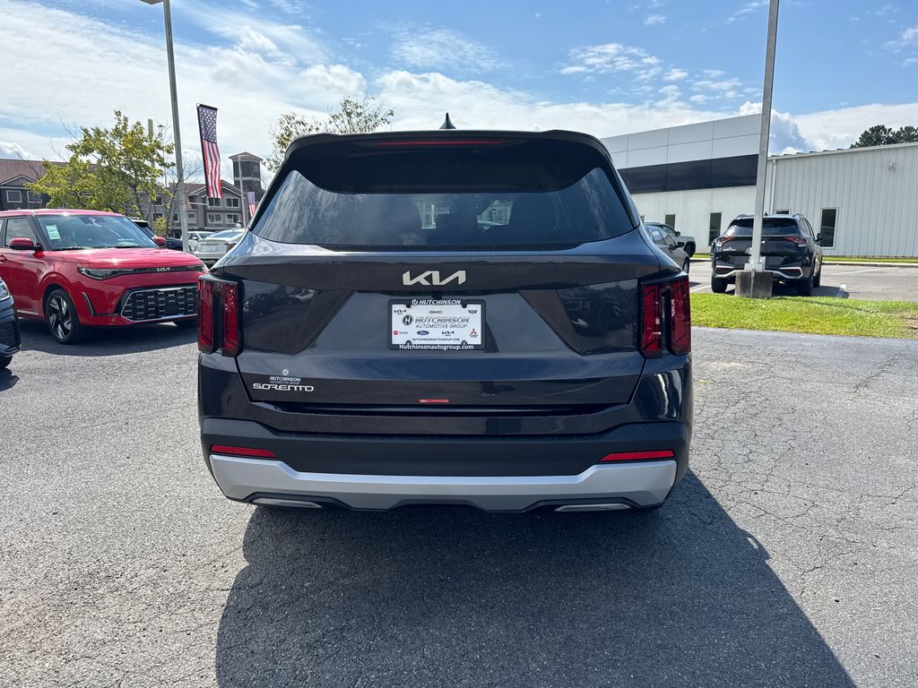 2026 Kia Sorento S photo 4