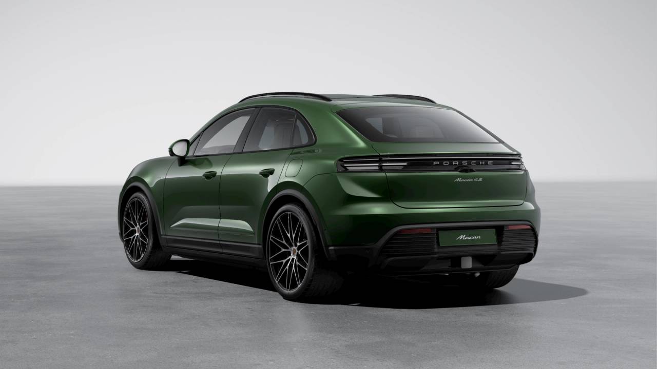 2026 Porsche Macan Electric photo 3
