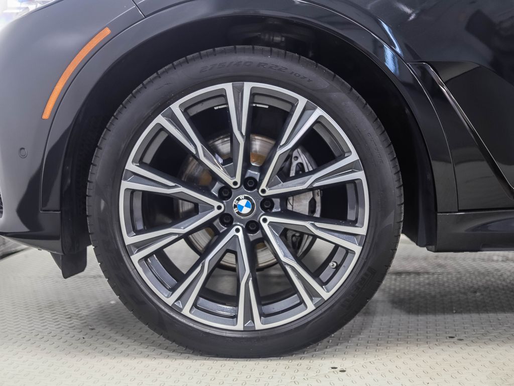 Used 2022 BMW X7 40i with VIN 5UXCW2C04N9M91449 for sale in Minneapolis, Minnesota