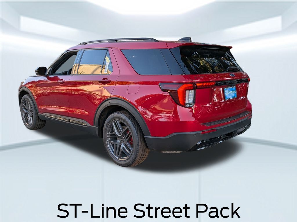 2025 Ford Explorer ST-Line photo 4