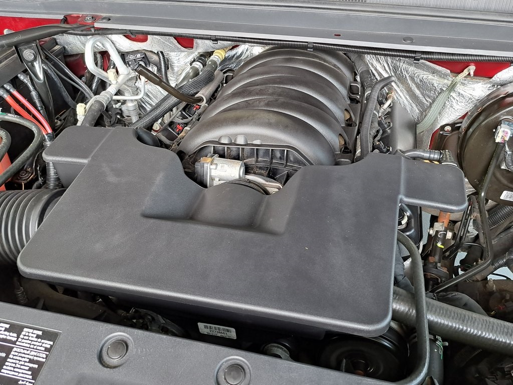 2017 Chevrolet Tahoe LT photo 32