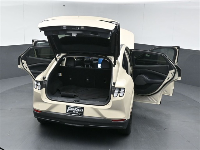 2025 FORD MUSTANG MACH-E - Image 55