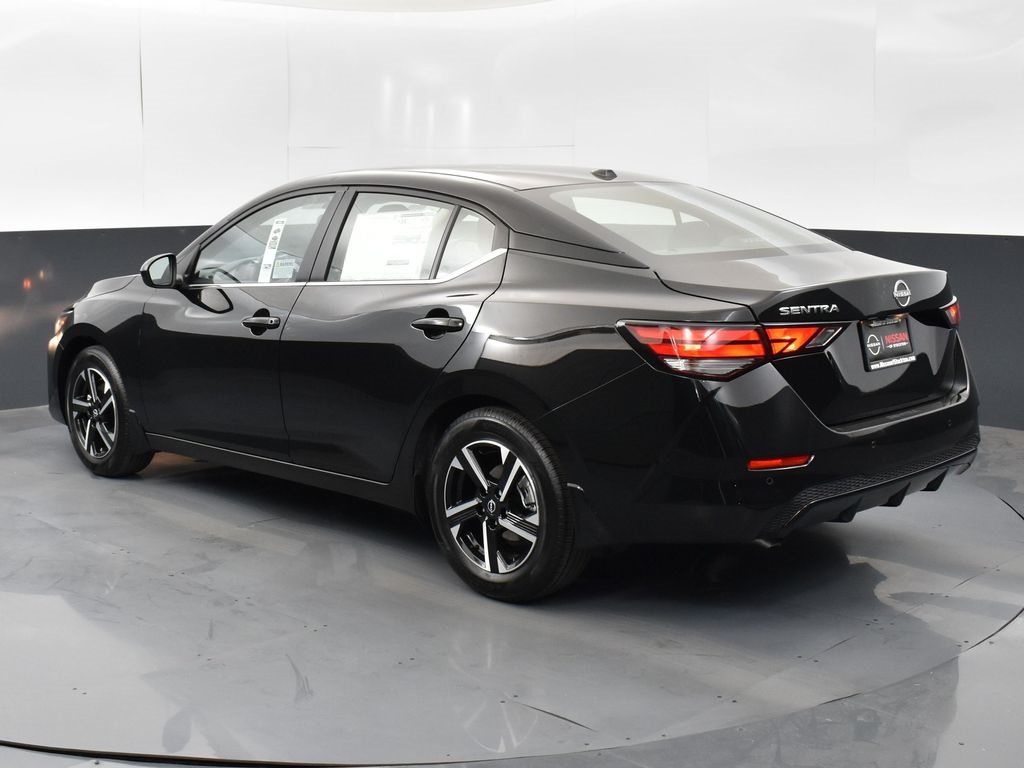 2025 Nissan Sentra SV photo 3