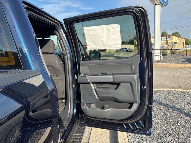 2025 Ford F-150 XLT photo 24