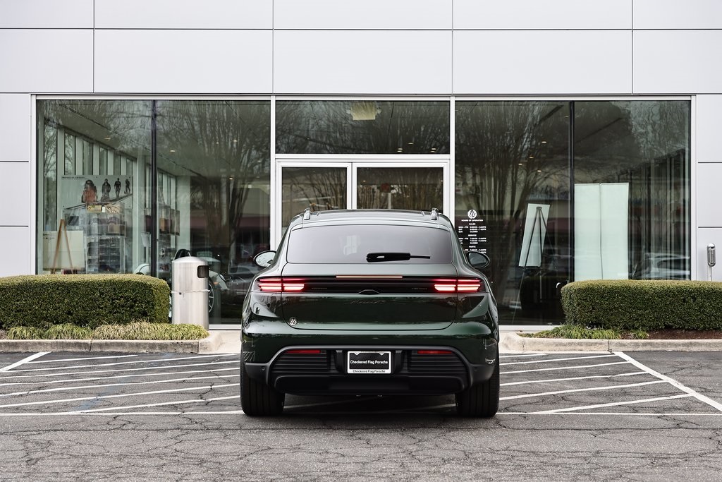2025 Porsche Macan Electric photo 6