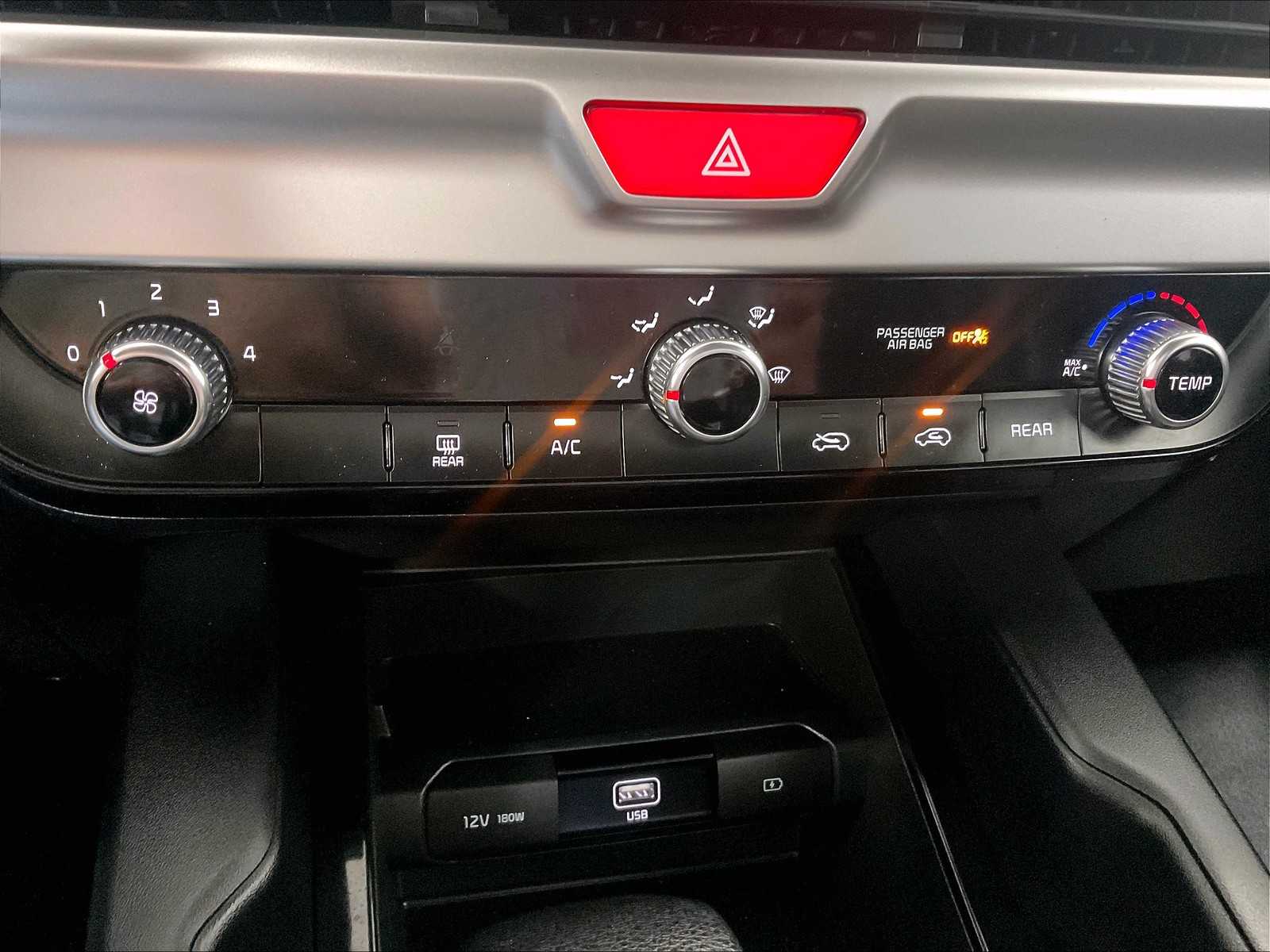 2020 Kia Telluride LX photo 25