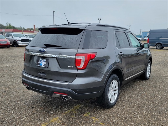 2018 Ford Explorer XLT photo 4
