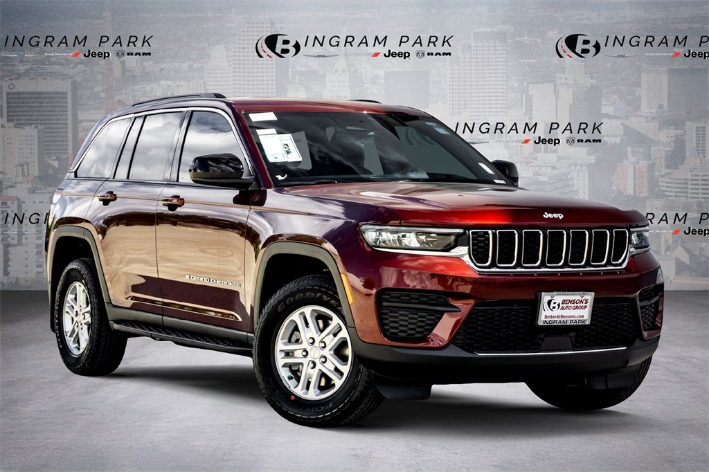 2025 Jeep Grand Cherokee Laredo's photo