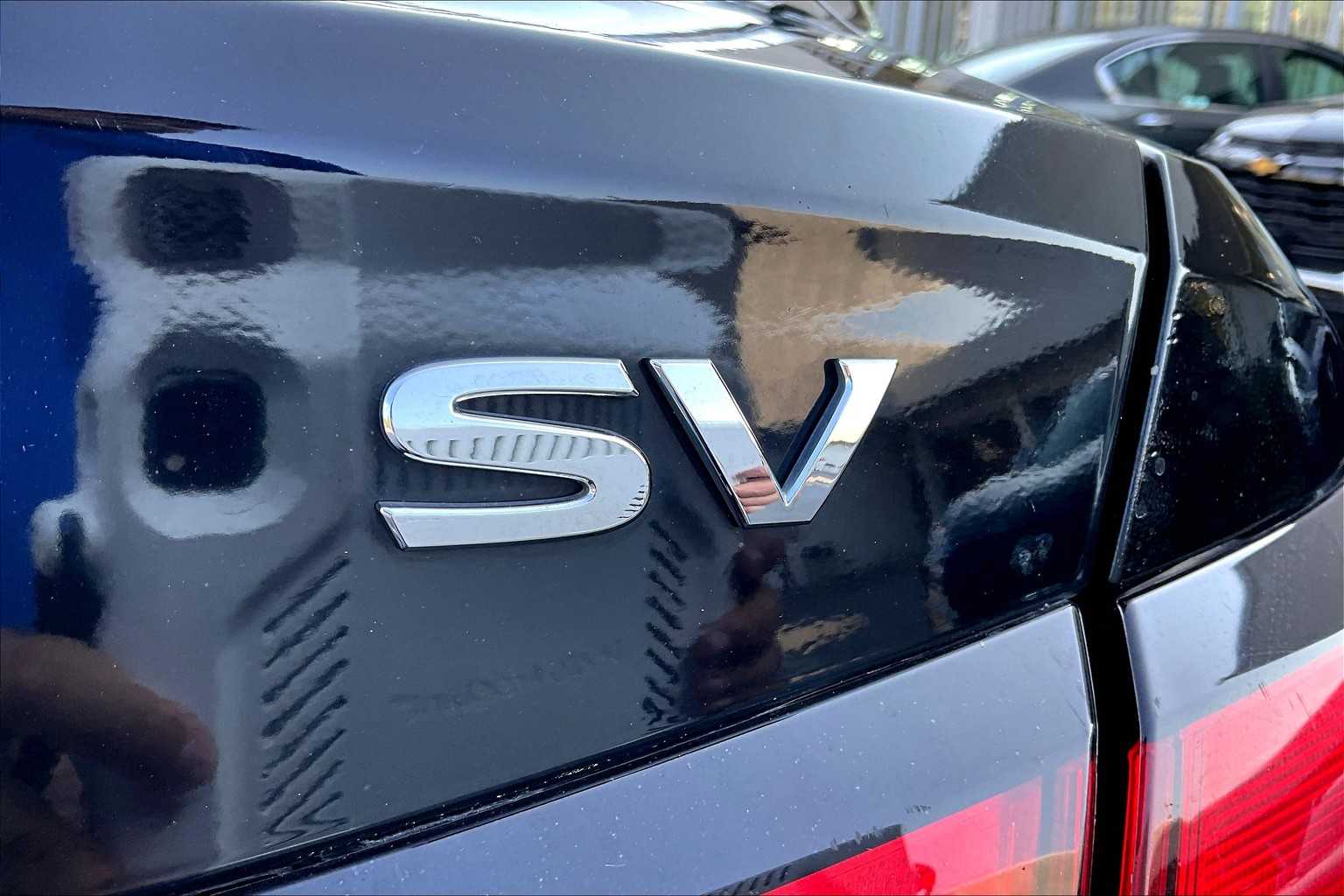 2021 Nissan Versa SV photo 9