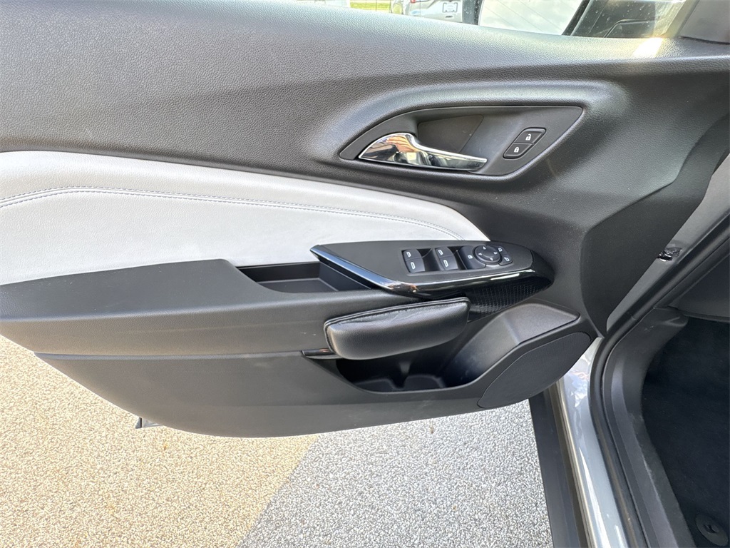 2024 Chevrolet Trax LT photo 14