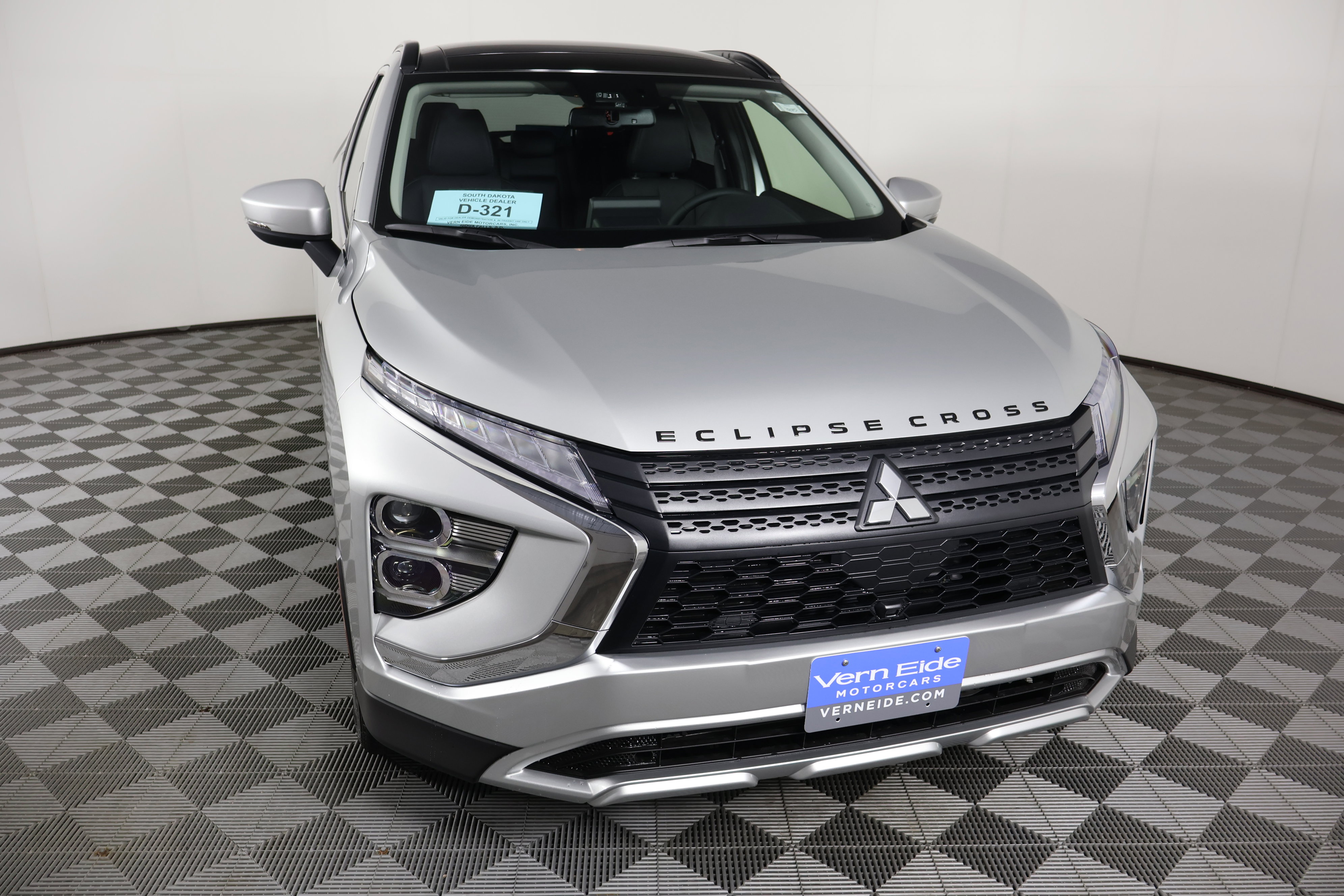 2025 Mitsubishi Eclipse Cross SEL photo 3