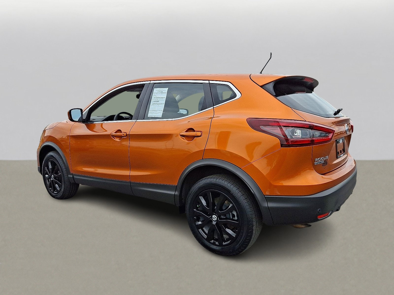 2022 Nissan Rogue Sport S photo 6