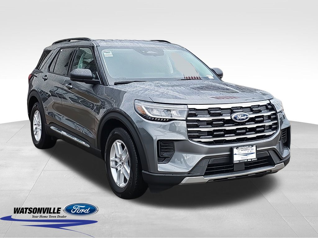 2025 Ford Explorer Active's photo