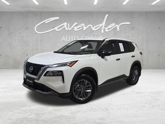 2023 Nissan Rogue S's photo