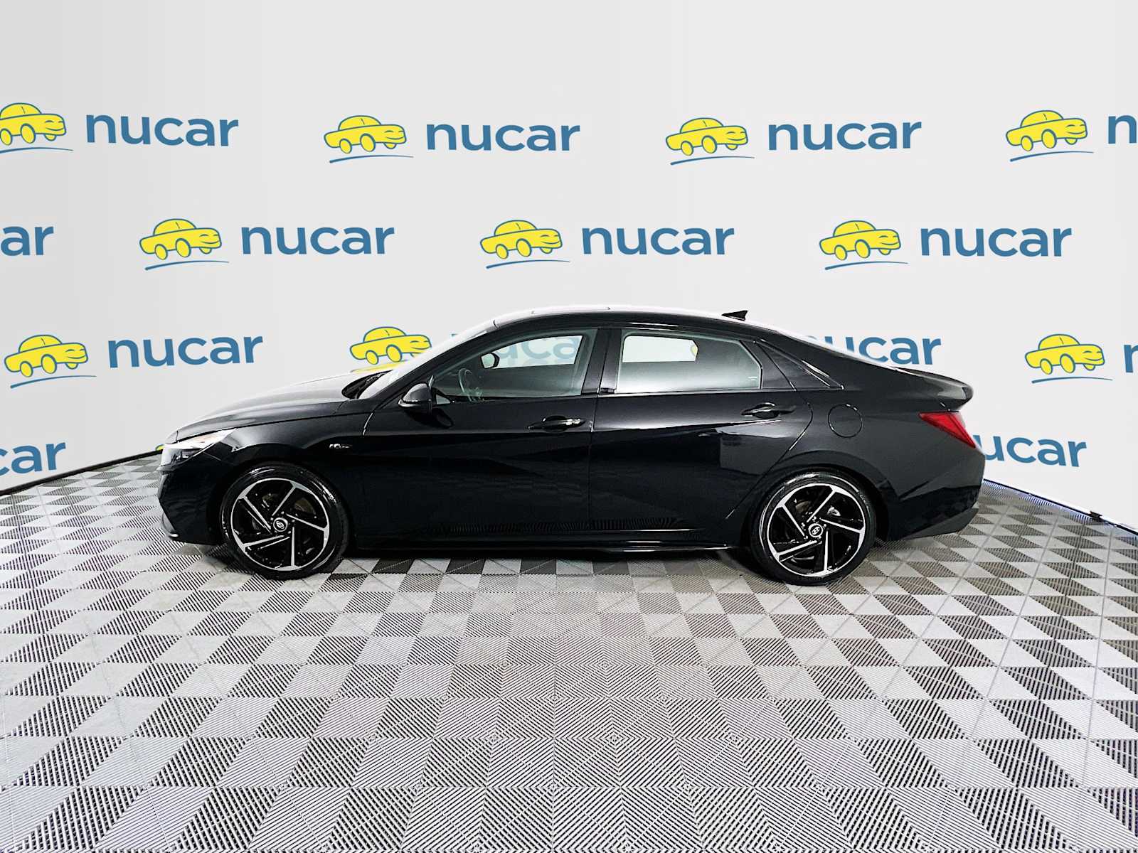 2023 Hyundai Elantra N Line photo 3
