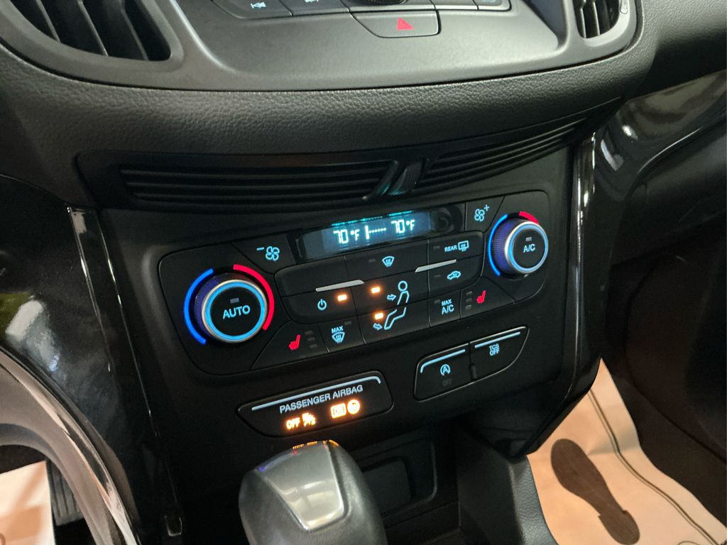 2018 Ford Escape SE photo 17