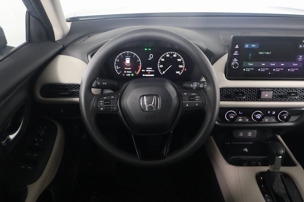 2026 Honda HR-V LX photo 3