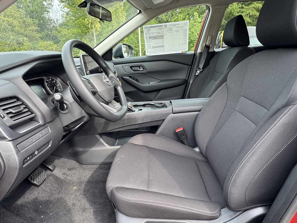 2026 Nissan Rogue S photo 14