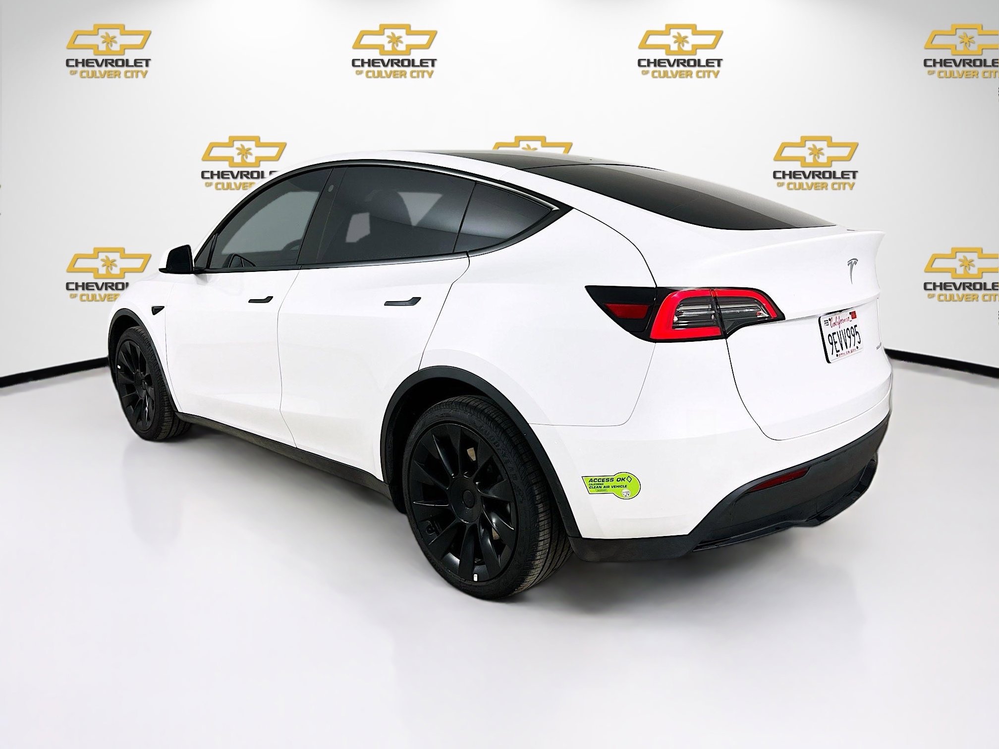 2023 Tesla Model Y Long Range photo 5