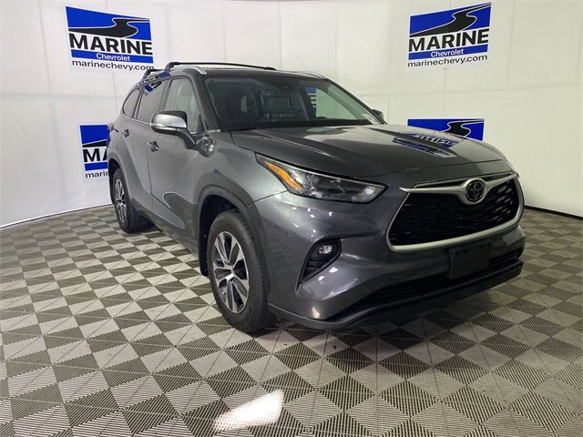 2022 Toyota Highlander XLE's photo
