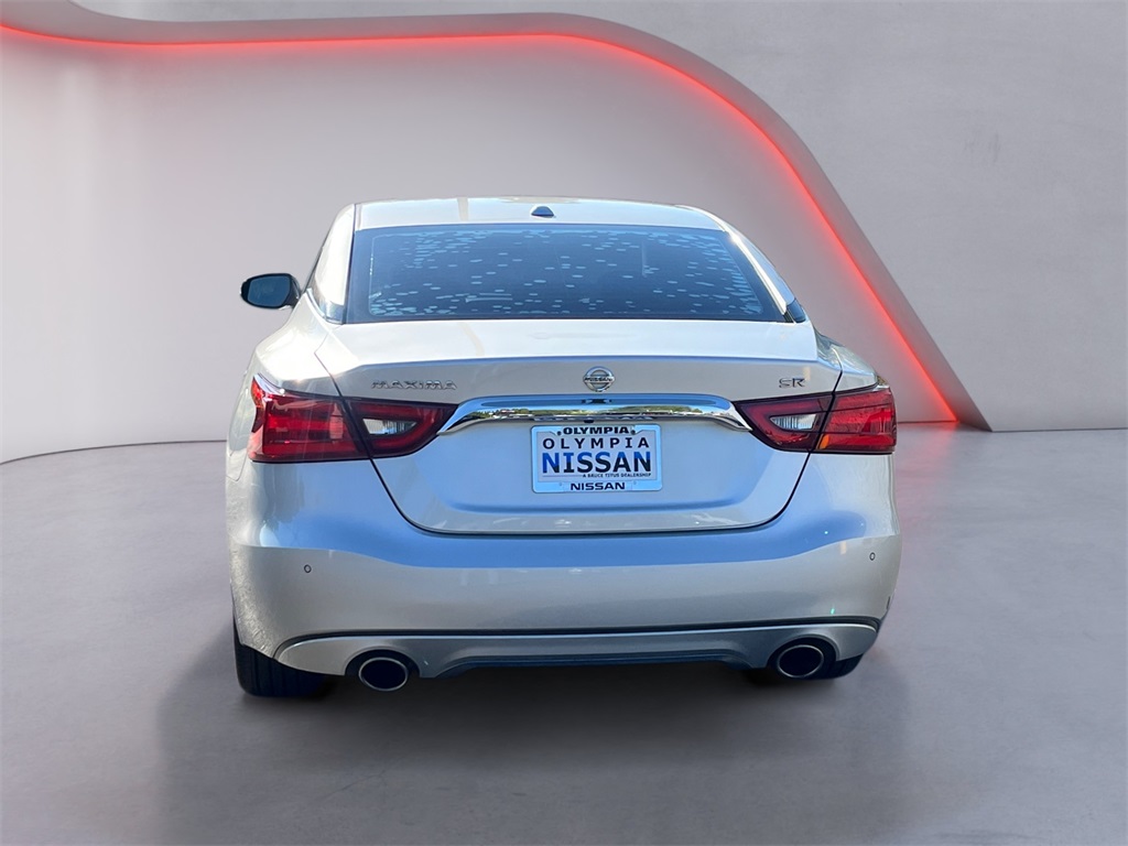 2016 Nissan Maxima SR photo 4